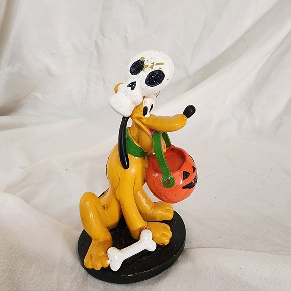 Disney Pluto Halloween Figurine with Pumpkin Basket - Picture 2 of 4
